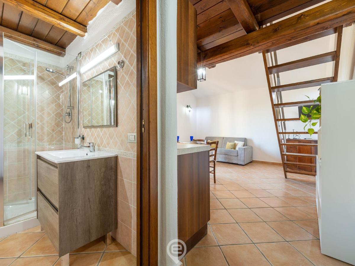 Sun & Sea Studio Тортолі Екстер'єр фото
