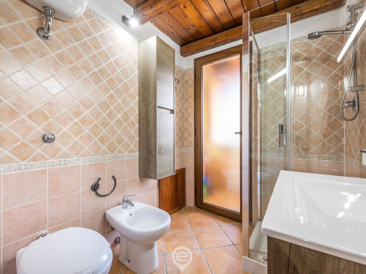 Sun & Sea Studio Тортолі Екстер'єр фото